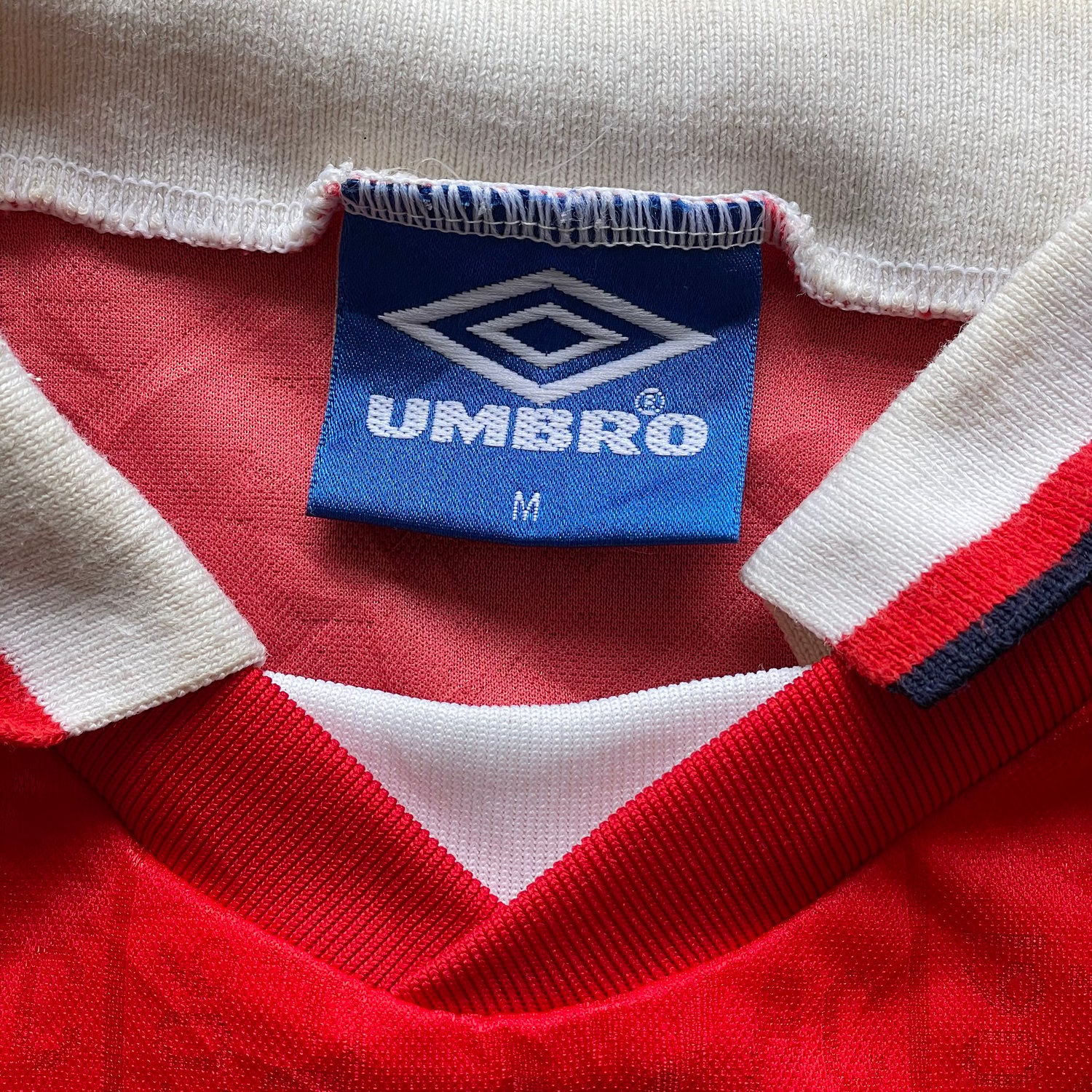 Image of 94/96 Aberdeen home shirt size medium 
