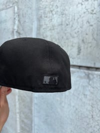 Image 3 of  BLACK ON OLIVE MULTI TONE SAN FRANCISCO GIANTS CUSTOM FITTED CAP