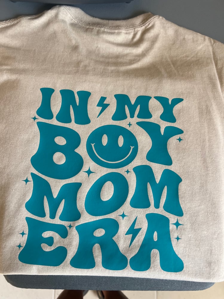 Custom T shirt/ sweatshirt