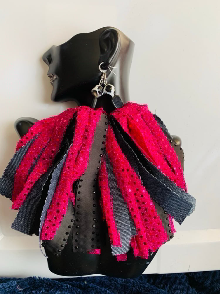 Image of Pink Tassel Earrings 