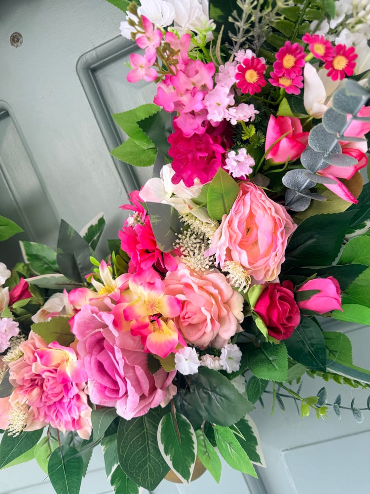 Image of 45cm Wicker Pink 