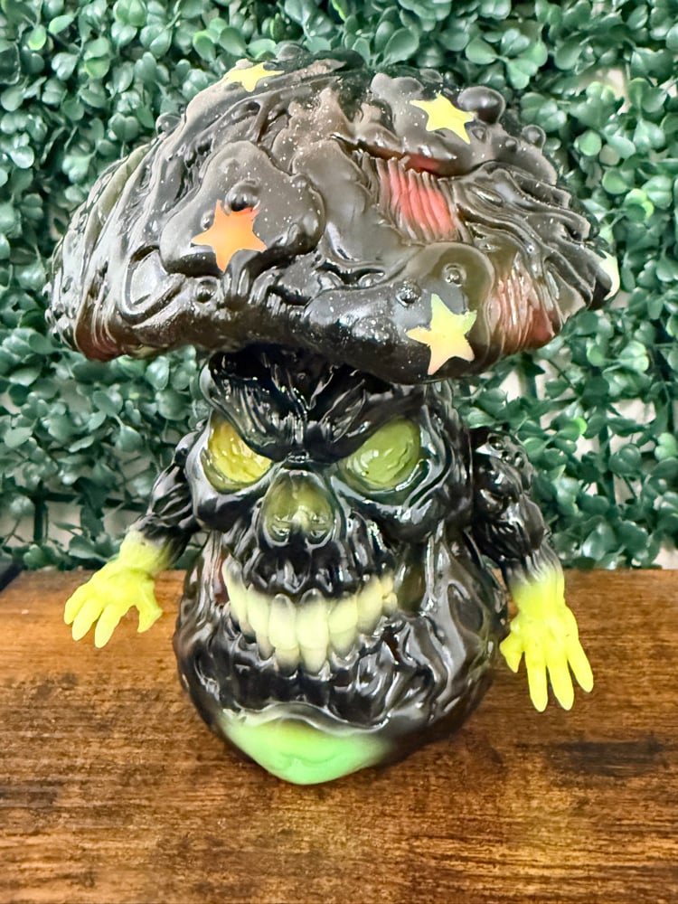 超希少　LUGOSIS 1st Sofubi figure 1/1 Fungusting Sofubi Figure “ GITD “Variant 6” | Elixir Toys