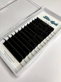 Image 2 of Flat Lashes
