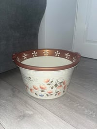 Image 4 of Joyo Tub