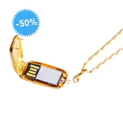 Image de Mini-Médaillon USB - Emily Rothschild