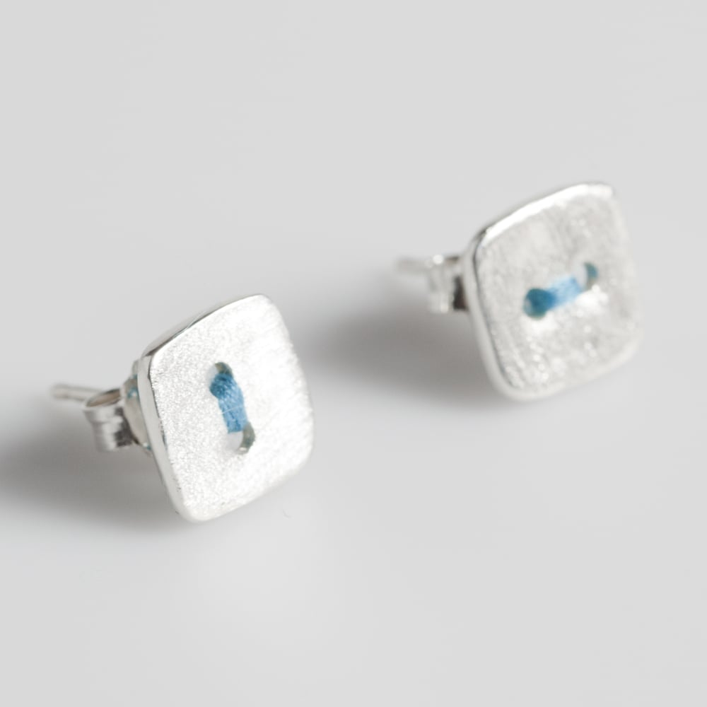 Image of Handgemaakte oorbellen, oorknoopjes vierkant, oorbellen Antwerpen, oorbellen zilver