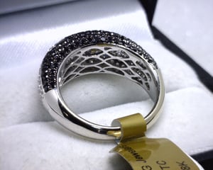 Image of 18K White Gold Black/White Diamond Ring
