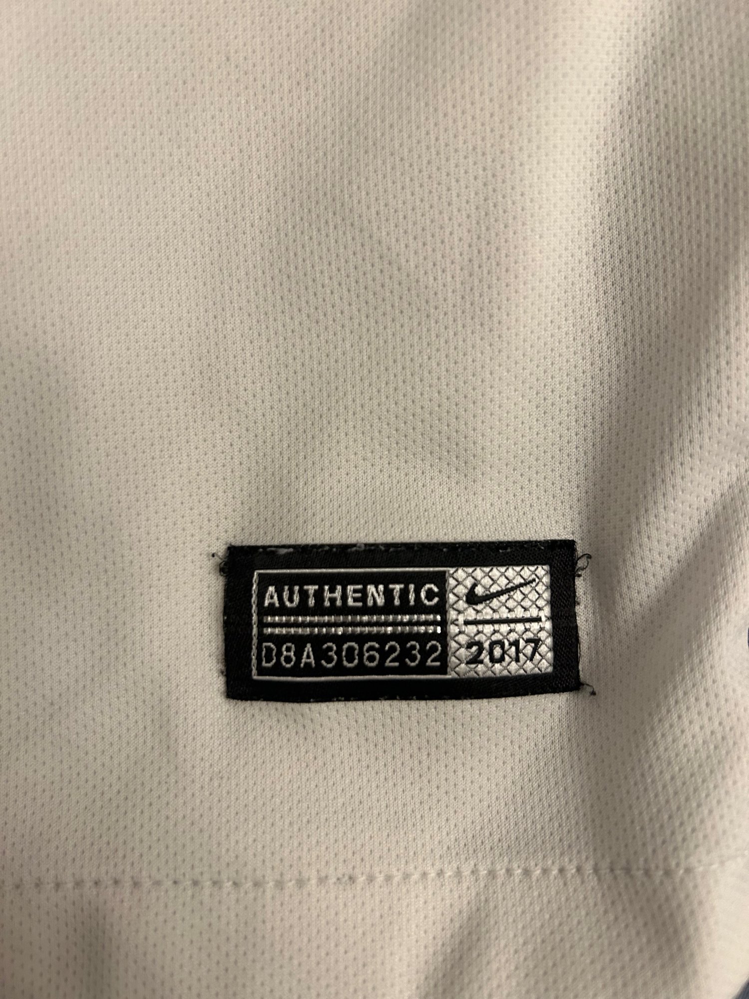 Image of Tottenham Hotspur “DELE 20” 2017/18 Home Shirt + patches (L)