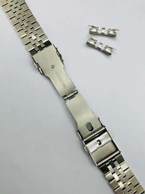 Image of 22mm Seiko jubilee curved lugs stainless steel gents watch strap,New.(MU-20)