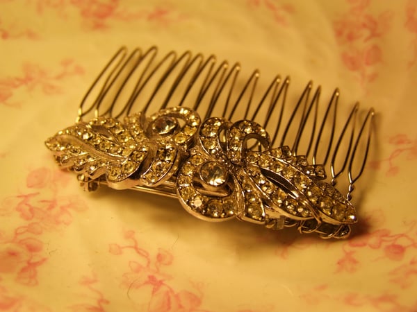 Ella Vintage Diamante Bridal Comb - Laura Pettifar Designs