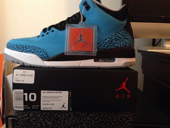 Image of Jordan 3s "powder blue" 