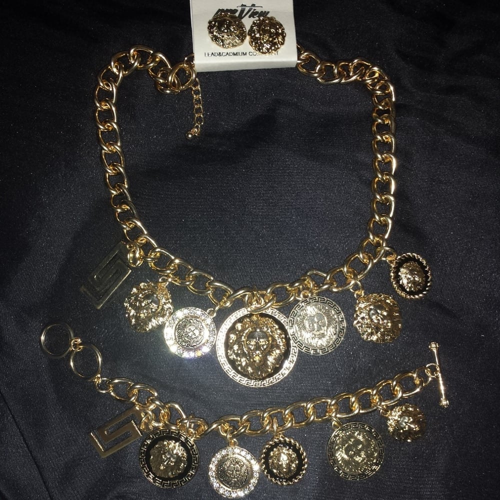 Image of Gold lion head charm necklace  set
