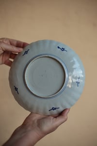 Image 3 of Schmuckteller, handbemalt, blau rot, eventuell alt und Japanisch (?) 