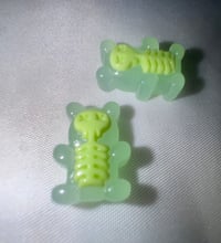 Green gummies 