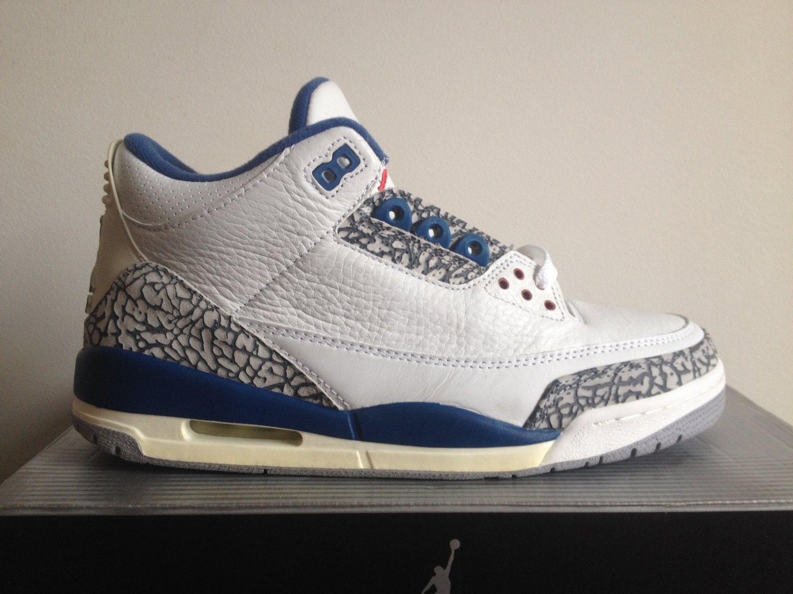 j3 true blue
