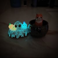 Image 15 of Glow in dark orange cat in witch brew cauldron ceramic keepsake (rainbow effect)