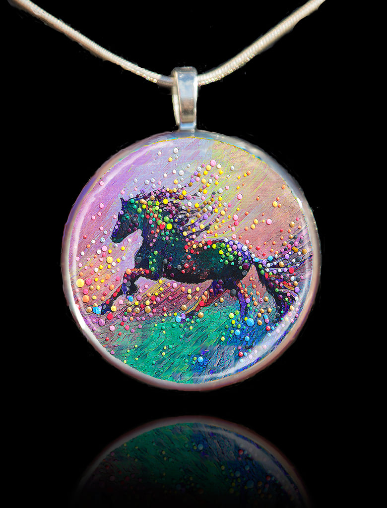 Image of Spirit Horse Visionary's Pendant - Find the answers you need
