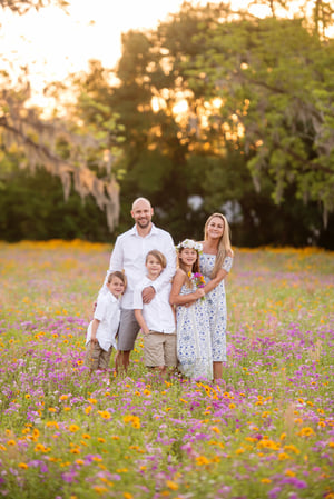Image of Wildflower field mini sessions l