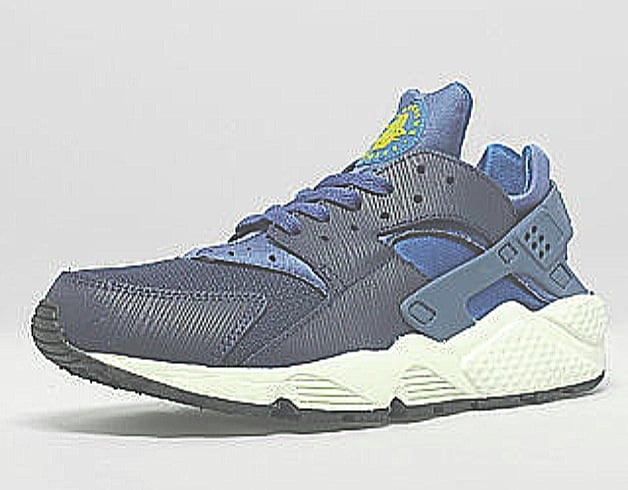 nike huarache navy pack