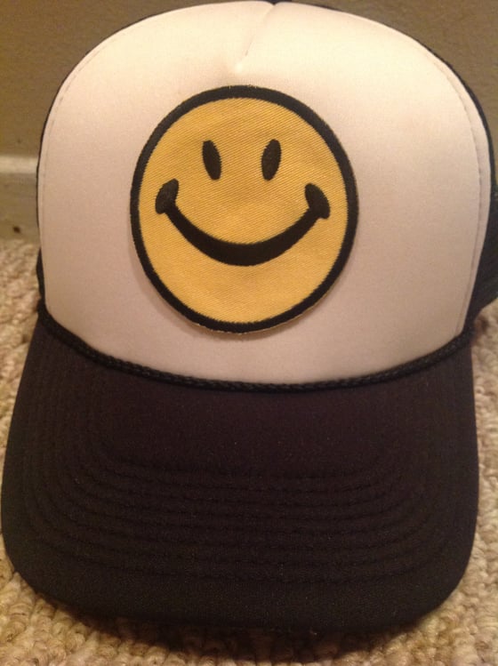 Image of smiley trucker hat