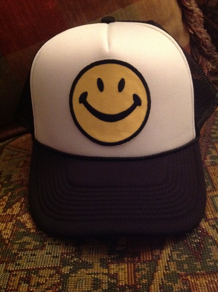 Image of smiley trucker hat