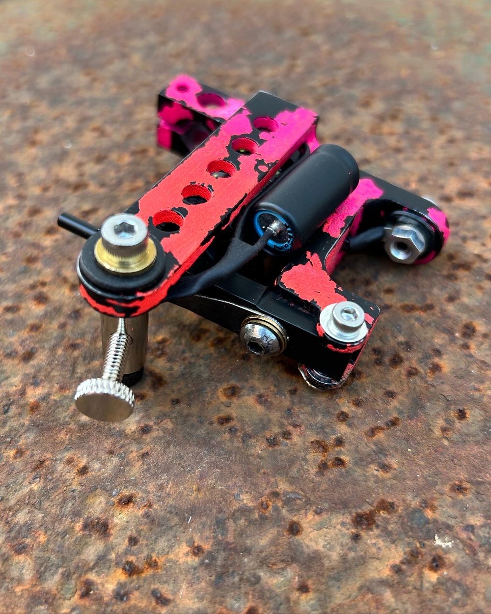 DOGO V2- HYBRID - “FLUO”