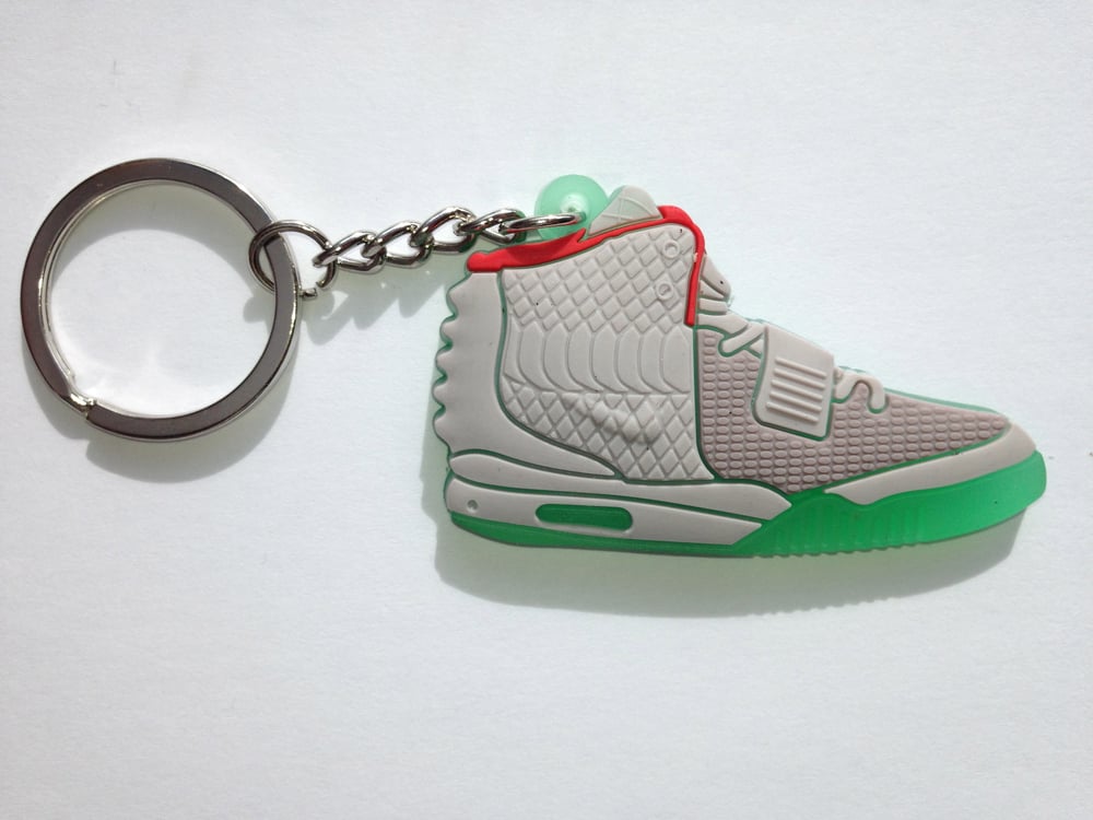 Image of Yeezy 2 White/Platinum Keyring