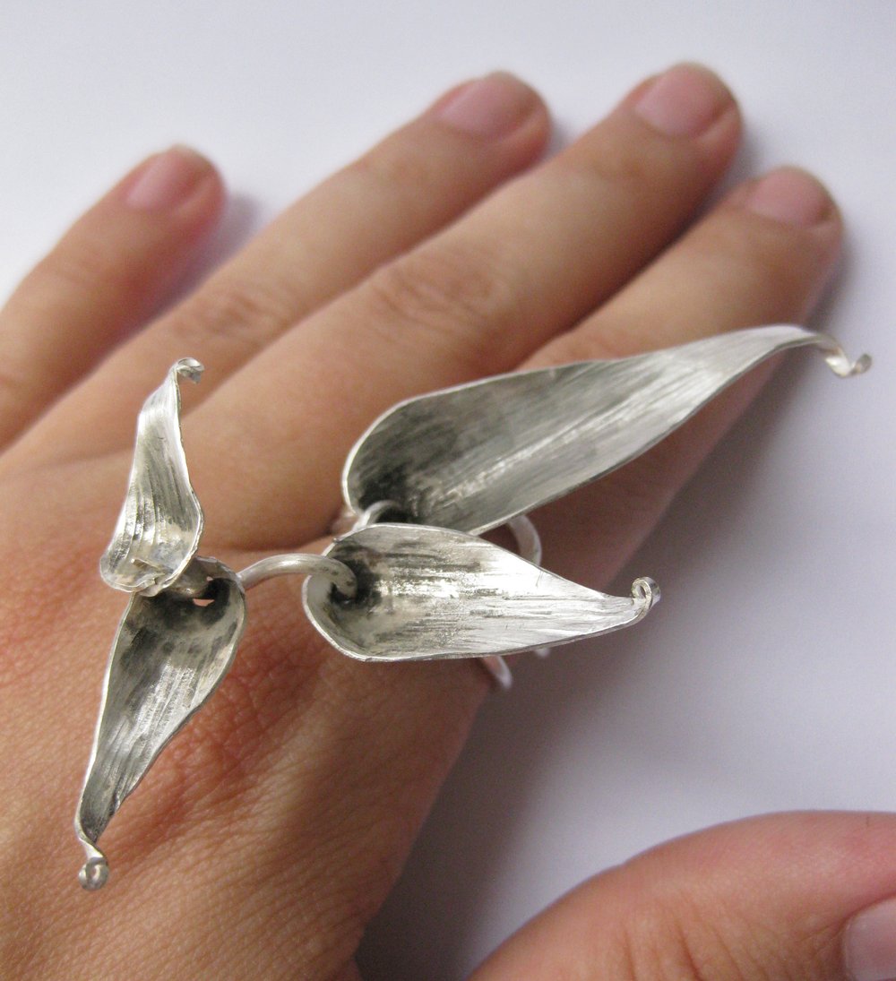 Image of Wondering Jew grass ring in forged sterling silver