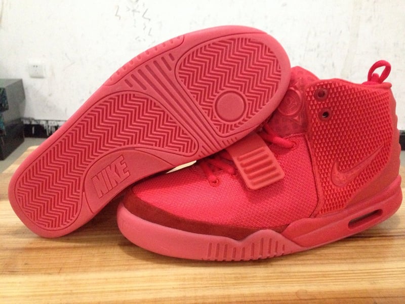 nike yeezy red october retail price