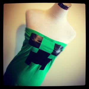 Image of Minecraft creeper boobtube. 