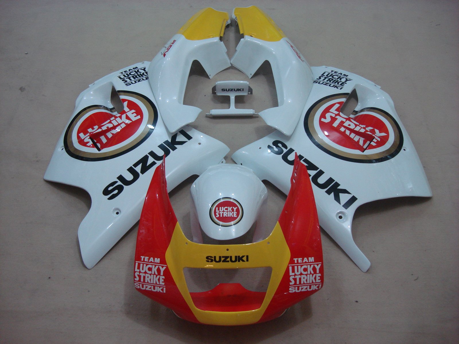 Suzuki aftermarket parts - RGV250 VJ22 90/95-#02 | Motor Fairing Kit