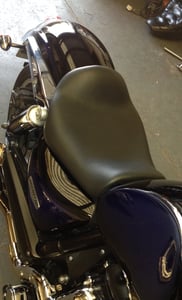 Image of TRIUMPH ROCKET 3 CLASSIC AND ROADSTER MAVERICK LOWRIDER LOW PROFILE LEATHER SEAT