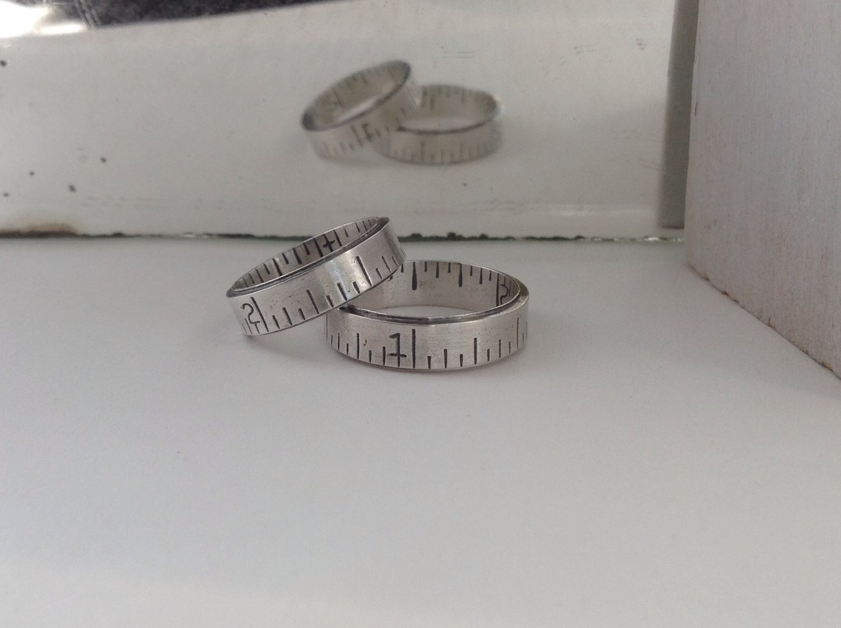 Narrow ruler ring | Connie Verrusio