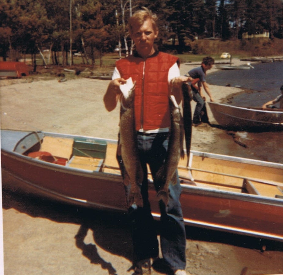 Image of 8 ounce fillet of Syd's Canadian Smoked Salmon