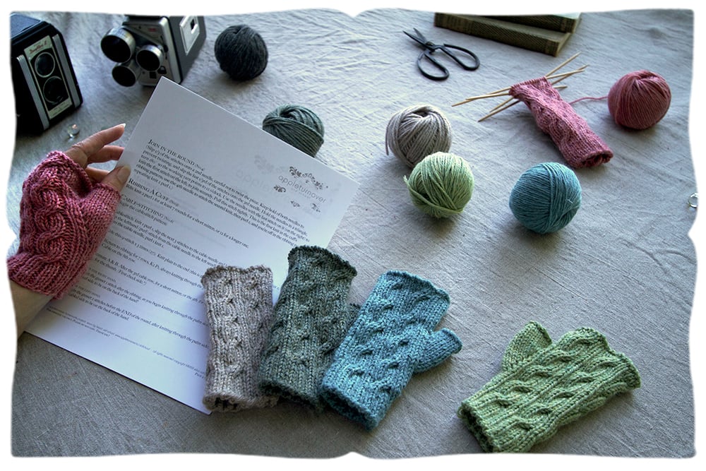 Image of handwarmer pattern with knitting lessons