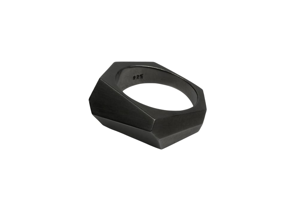 Image of Noble Ring Bold