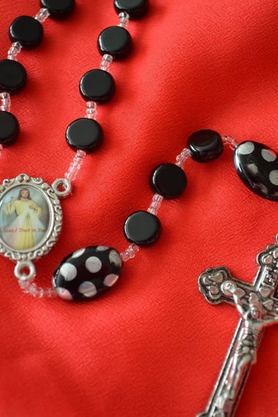 Image of Car Rosary - Black Polka-Dotted