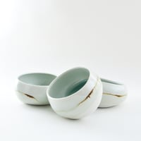 Image 5 of white pouch bowl - small
