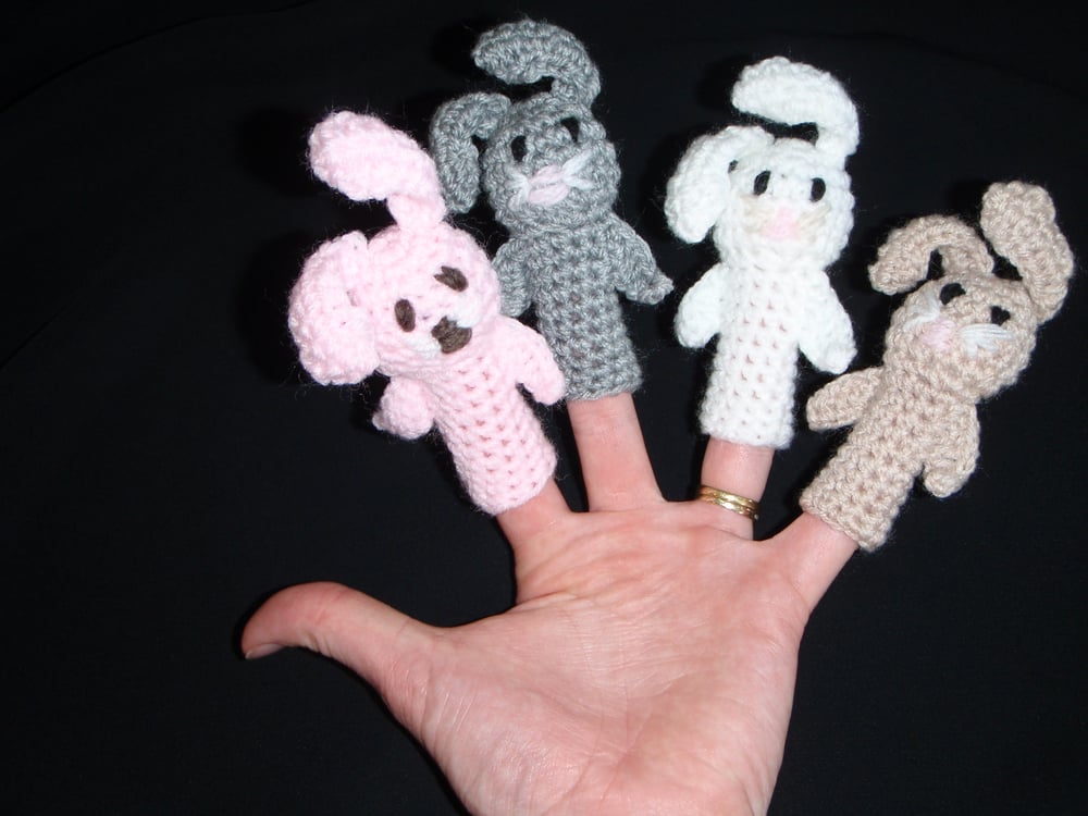 Image of Knitted rabbit finger puppets