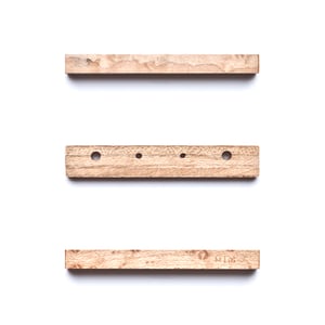 Image of Pin (M) 05