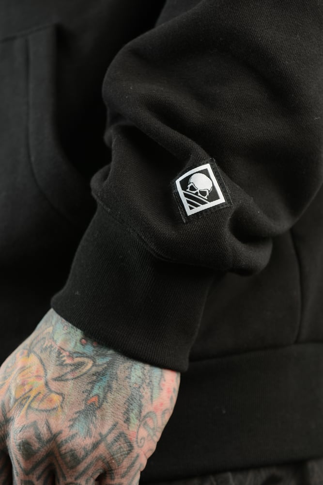 Image of SKULLDAGGERY ZIP HOOD