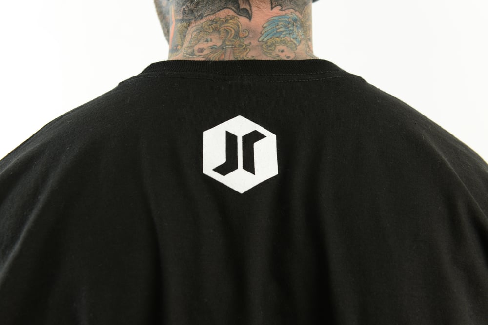 Image of SKULLDAGGERY TEE (BLACK)