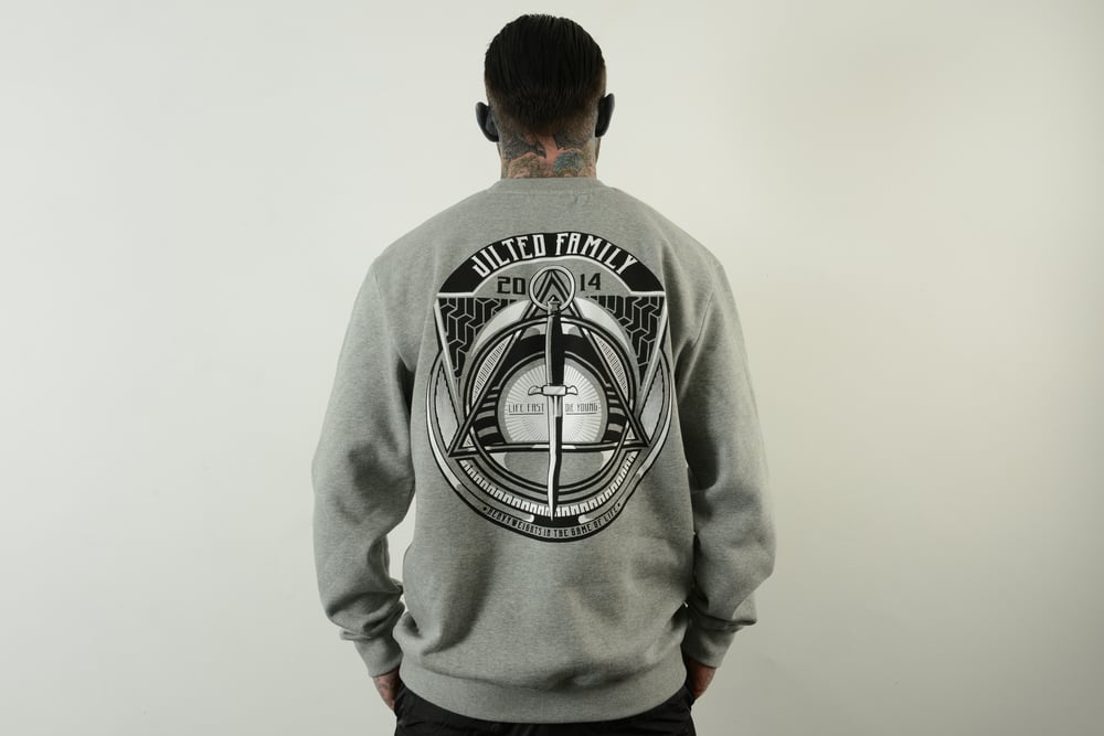 Image of SCALES OF LIFE POCKET CREWNECK