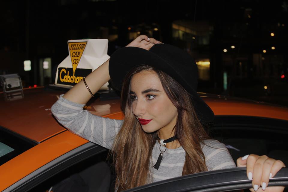 Image of Black band and white hoop with Black Tassel