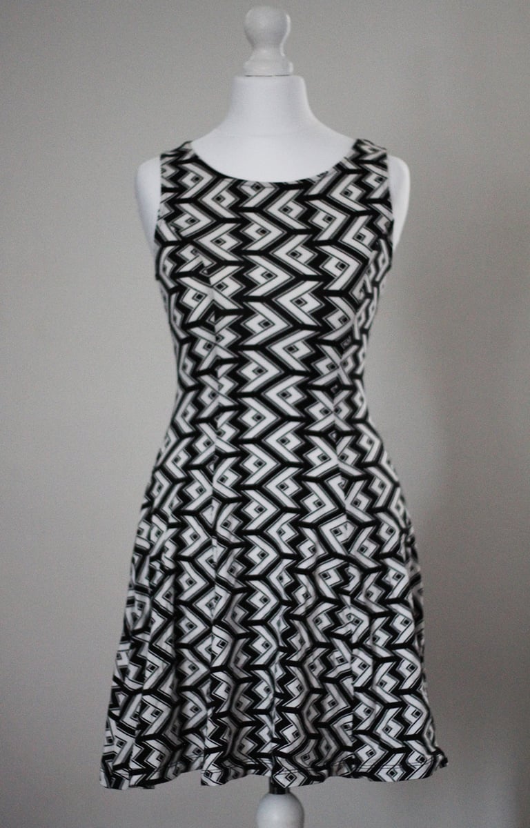 Miss Ella Cronin — Black and White geometric print swing dress