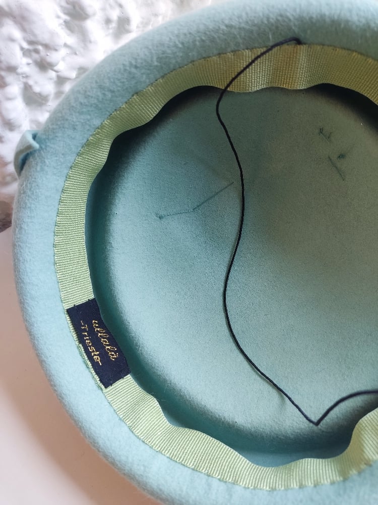 Image of Pillbox verde acqua lapin