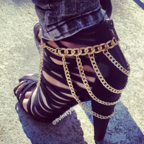 Image of "Layered Heel Chain Anklet"