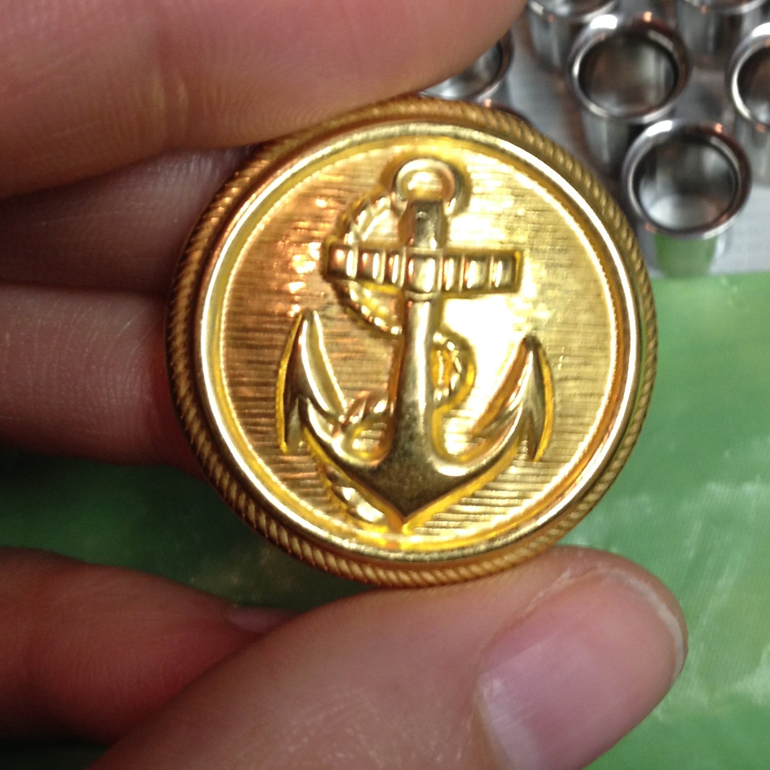 Image of Gold Anchor Plugs (sizes 0g-1")