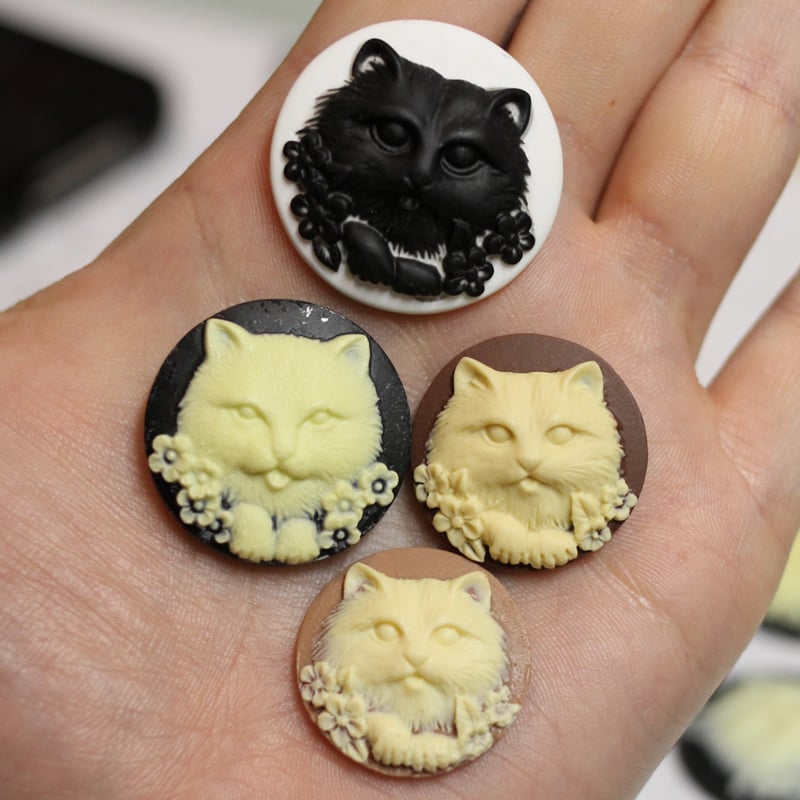 Image of Kitty Cameo Plugs (sizes 5/8-1")