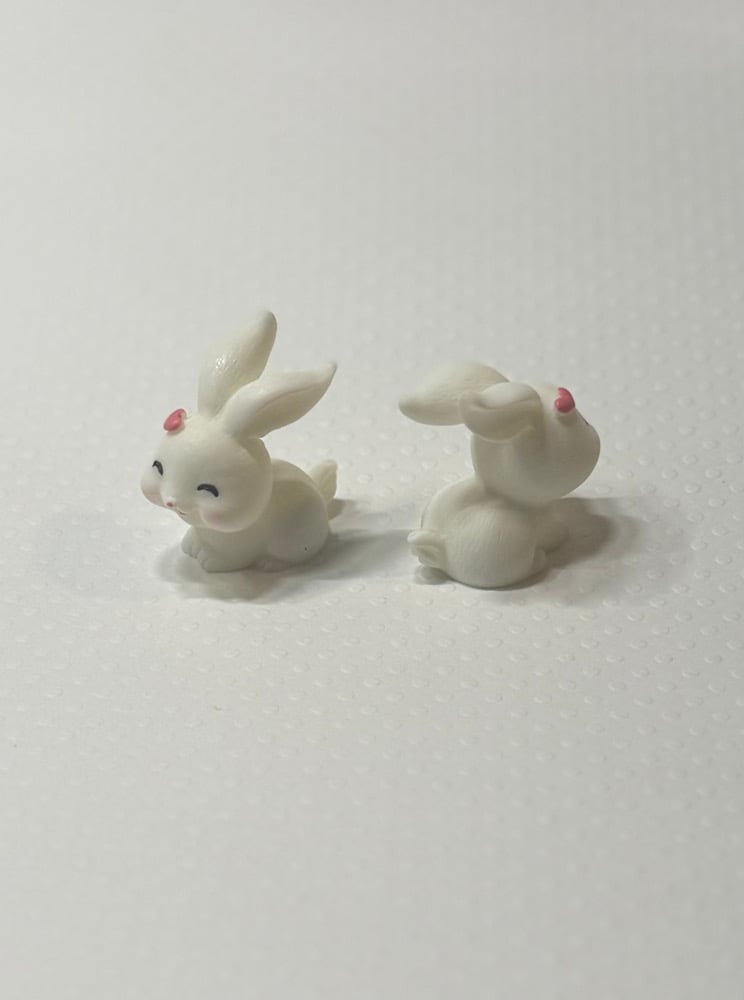 Image of 1pc 3D Bunny Cabochon w/ Heart 